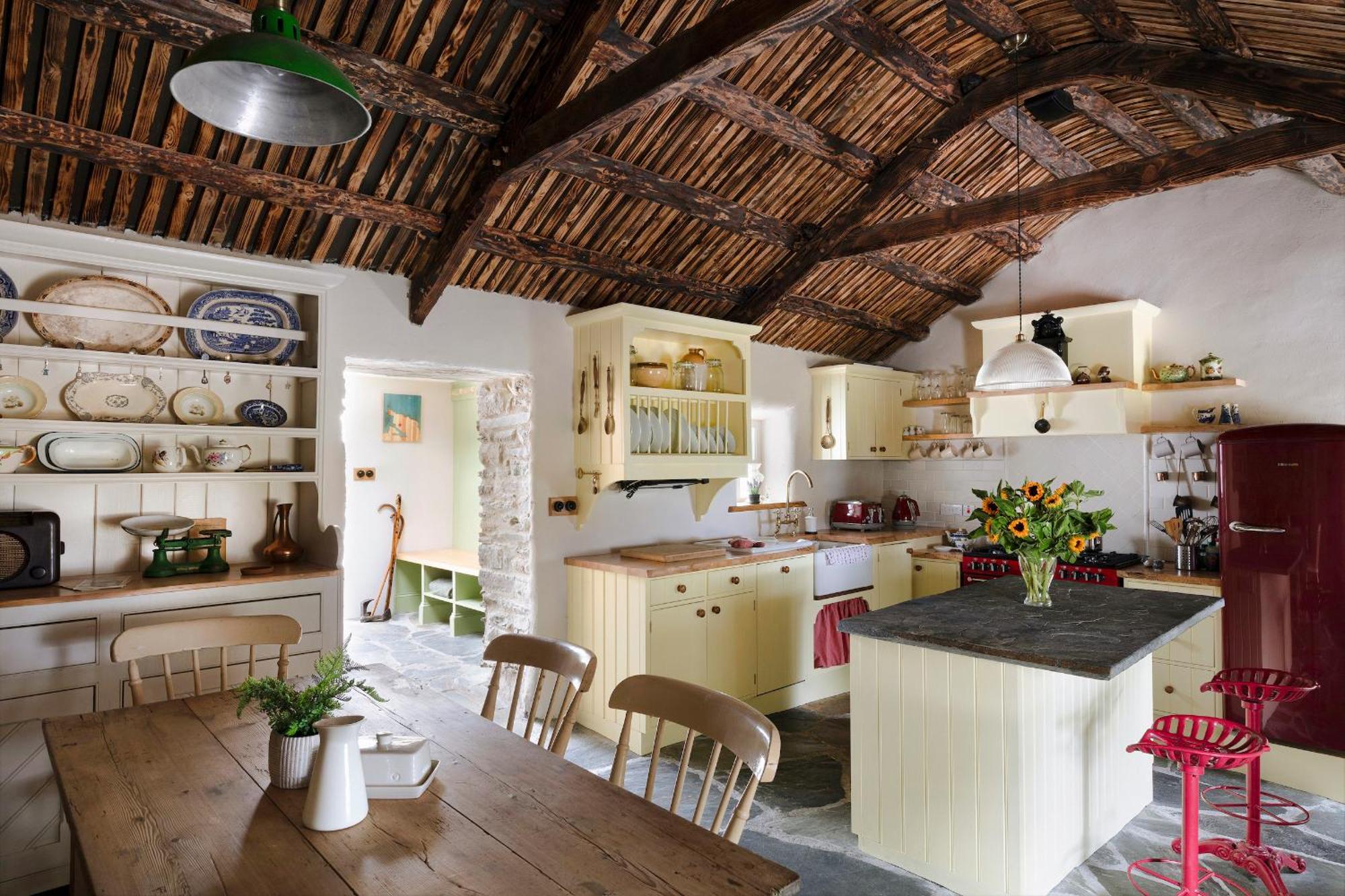 Secluded Thatched Cottage, Near Beaches & Hill Walking Rashenny Exterior foto