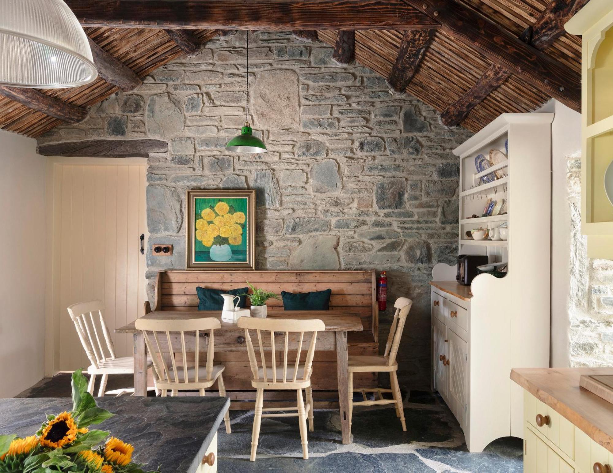 Secluded Thatched Cottage, Near Beaches & Hill Walking Rashenny Exterior foto